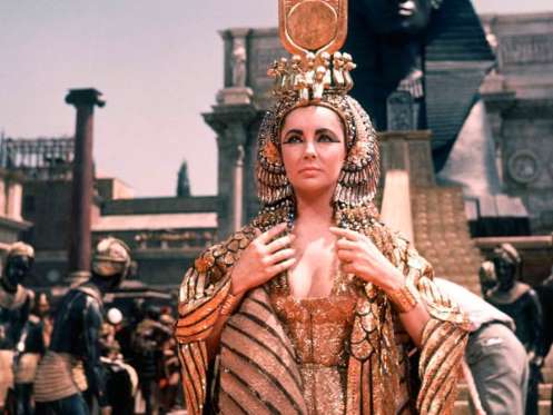 2 - CLEOPATRA (1960) Presupuesto: 340 millones, Recaudación mundial: 57.8 millones